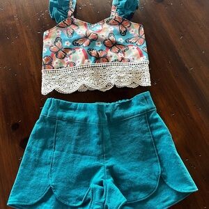 Lani Bella small shop Butterfly Print Crop Top and Teal Shorts Set, New, size 4